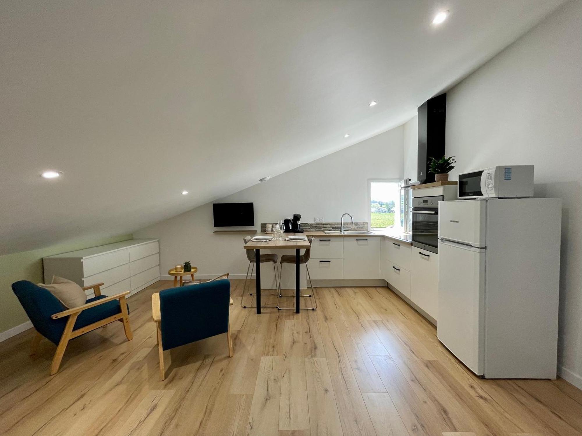 Studio A Saint-Palais Avec Parking. Экстерьер фото