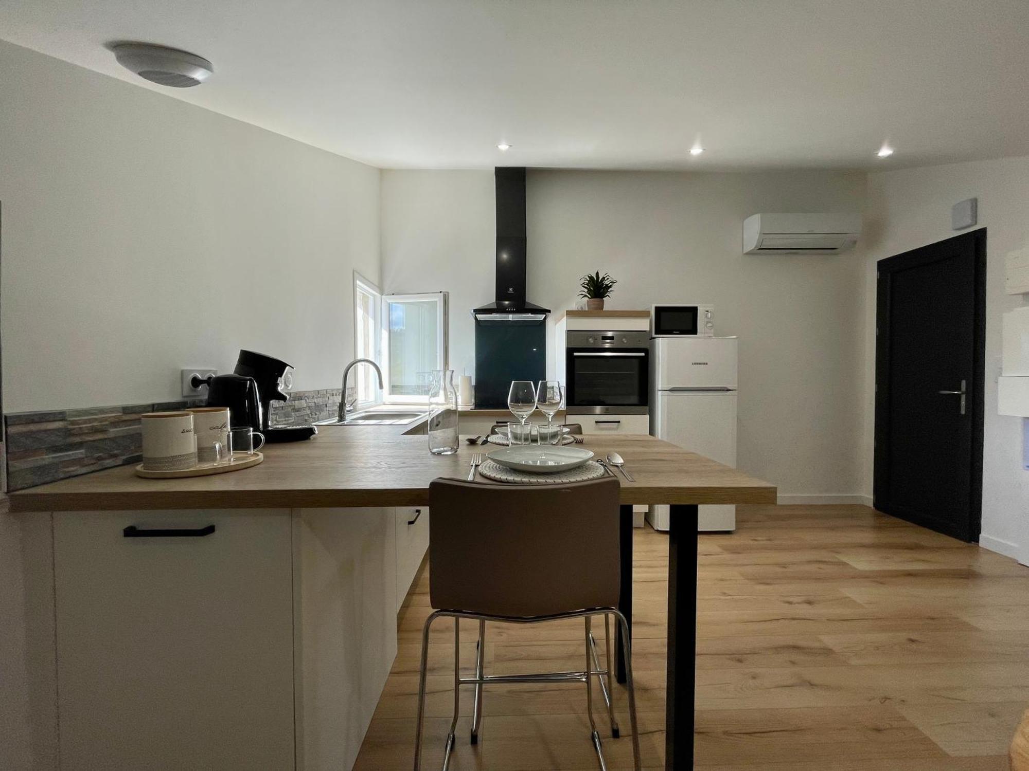 Studio A Saint-Palais Avec Parking. Экстерьер фото